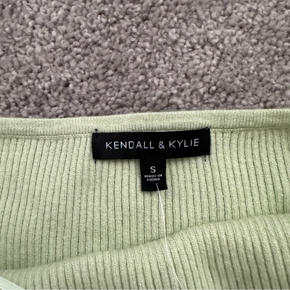 Kendall & Kylie Green Dress - Picture 5 of 5